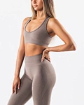 seamless sports bra